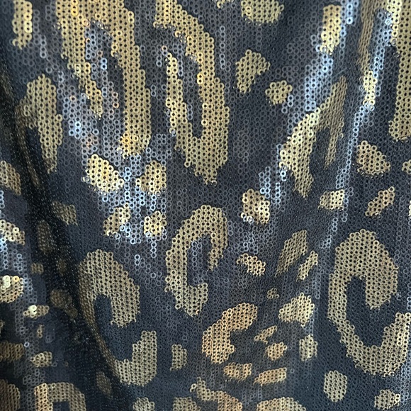NWT Tahari sequin leopard print mini skirt - Picture 2 of 5